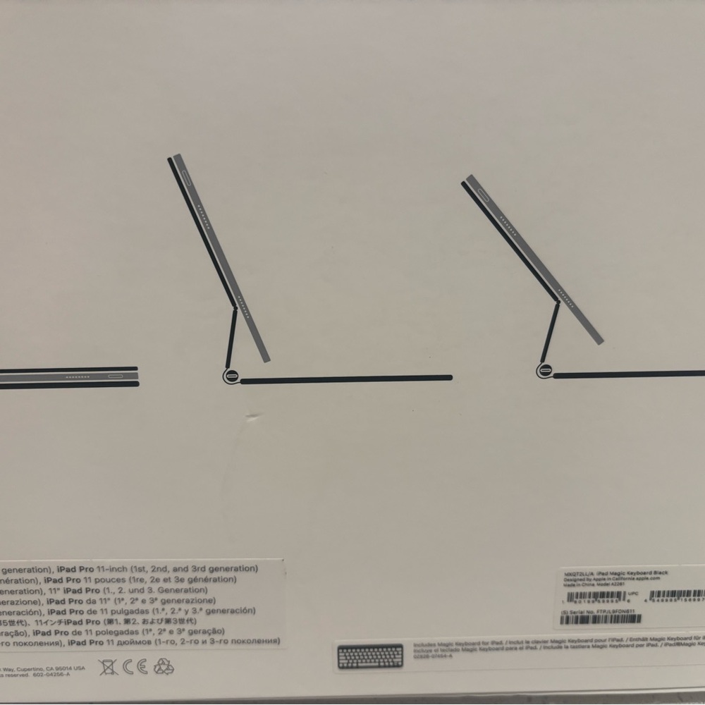 Apple Magic Keyboard for iPad Pro in Black